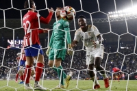 "Реал Мадрид" триумфирует над "Атлетико" в напряженном полуфинале Суперкубка Испании с результатом 5:3
