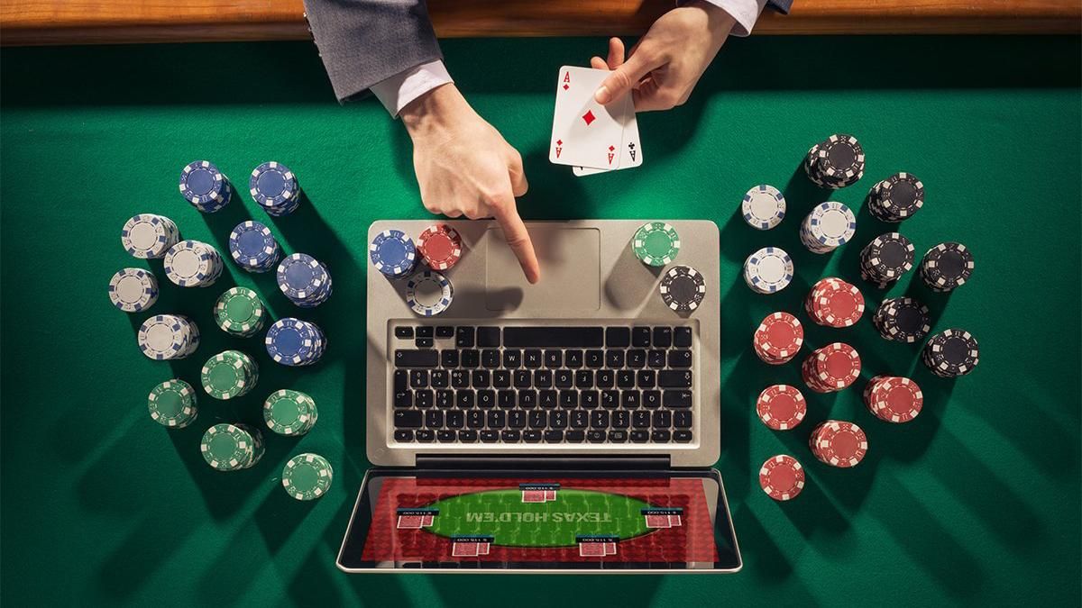 Онлайн-покер для ПК и телефона: как скачать мобильный клиент?